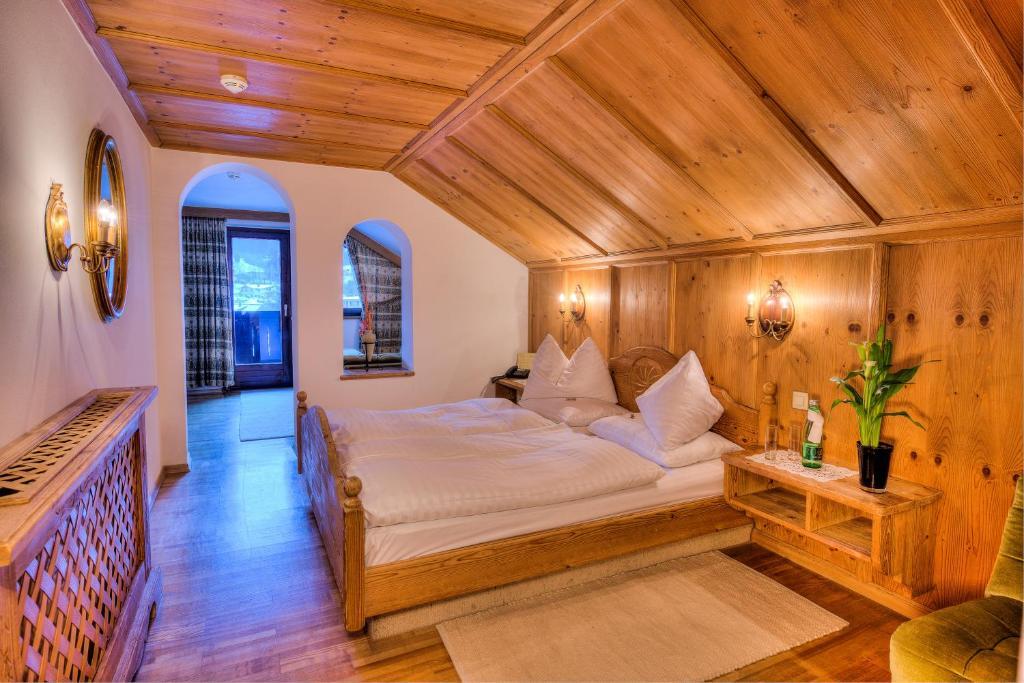 Jaegerwirt Hotel Кицбюел Стая снимка